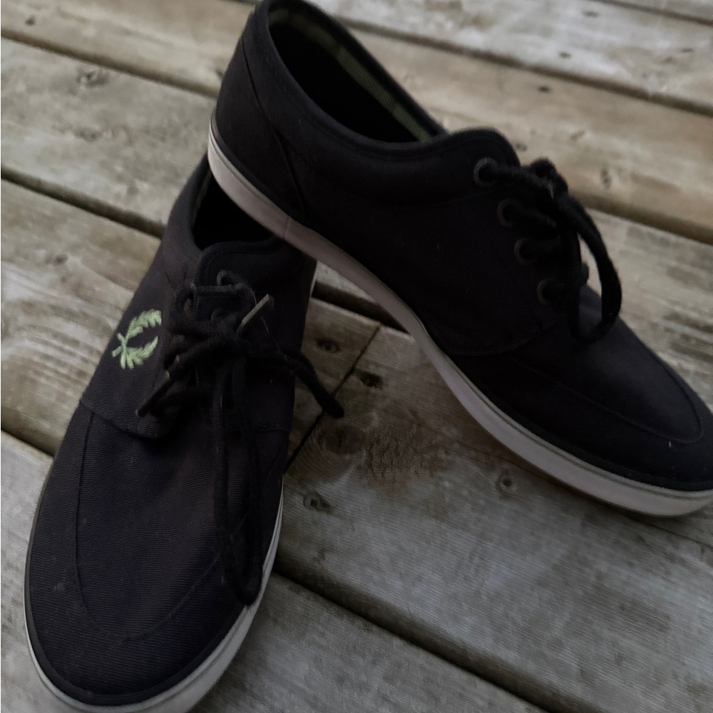 Men’s Fred Perry Trainers Casual Canvas Shoe Size Uk 6.5 US 7,5